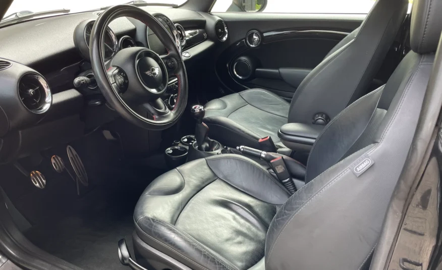 MINI Cooper JCW
